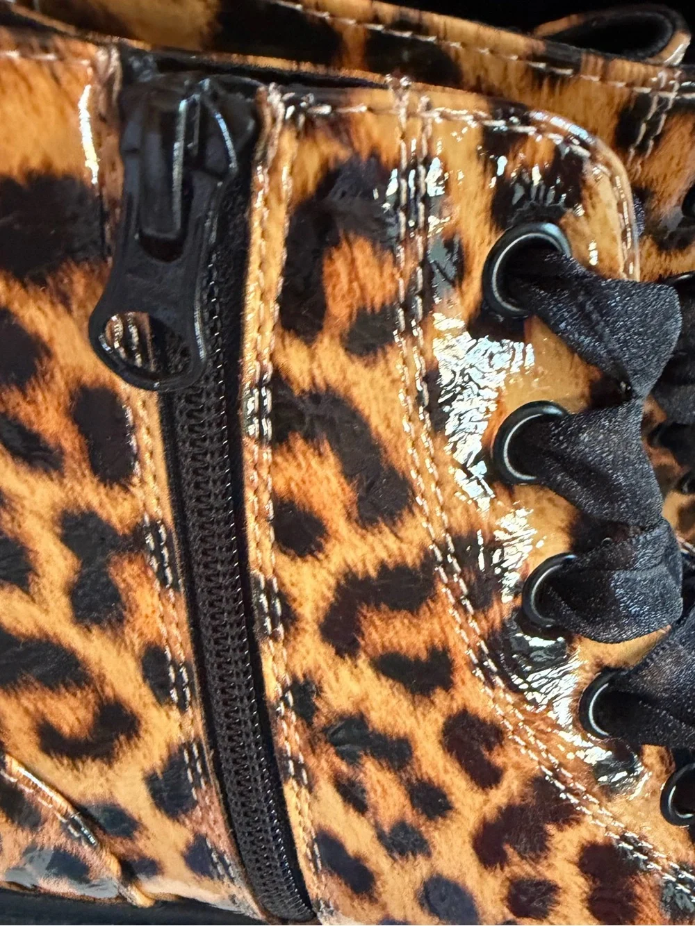 Art Class Kayden Leopard Print Lace-Up Ankle Boots NWT size 3